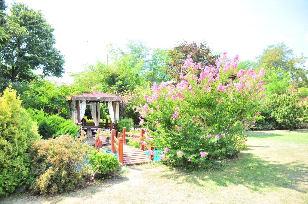 Готель Secret Garden House Варна Екстер'єр фото