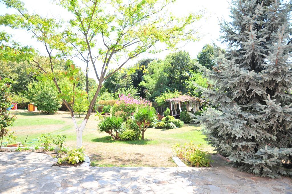 Готель Secret Garden House Варна Екстер'єр фото